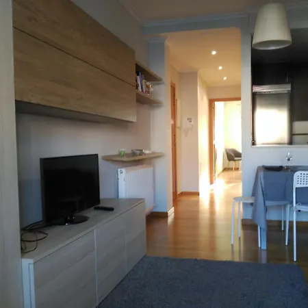 Acogedor Y Moderno En *